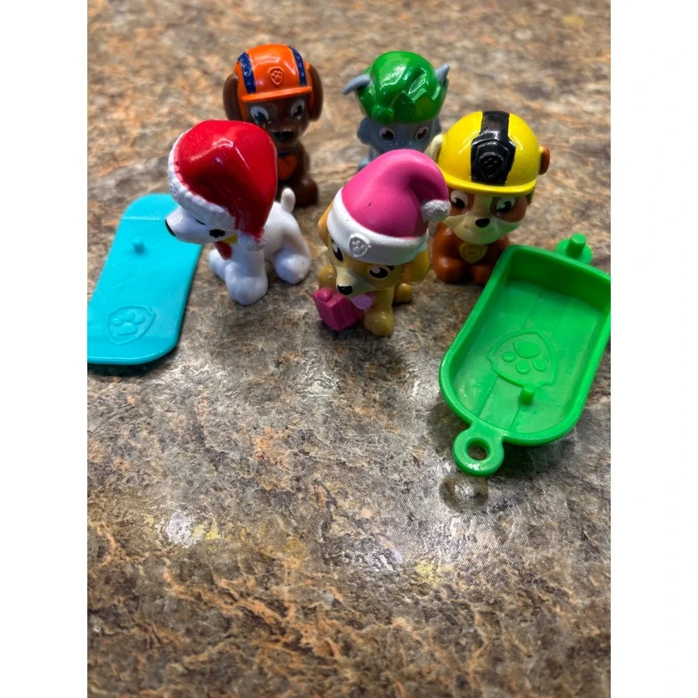 Paw Patrol Christmas Holiday Mini Figure Lot Marshall Skye Rocky Zuma Rubble 5pc